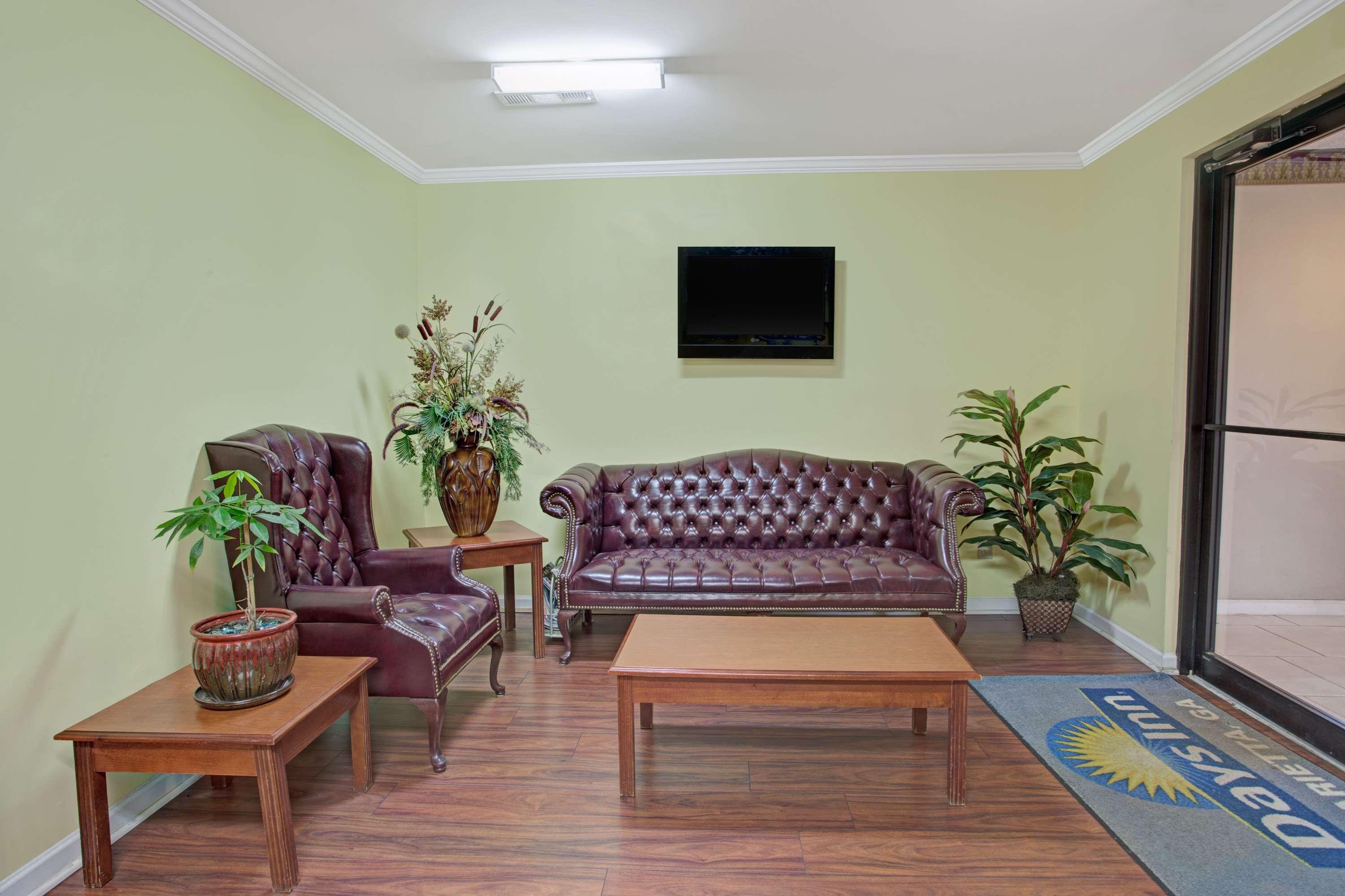 Days Inn By Wyndham Marietta White Water Εξωτερικό φωτογραφία